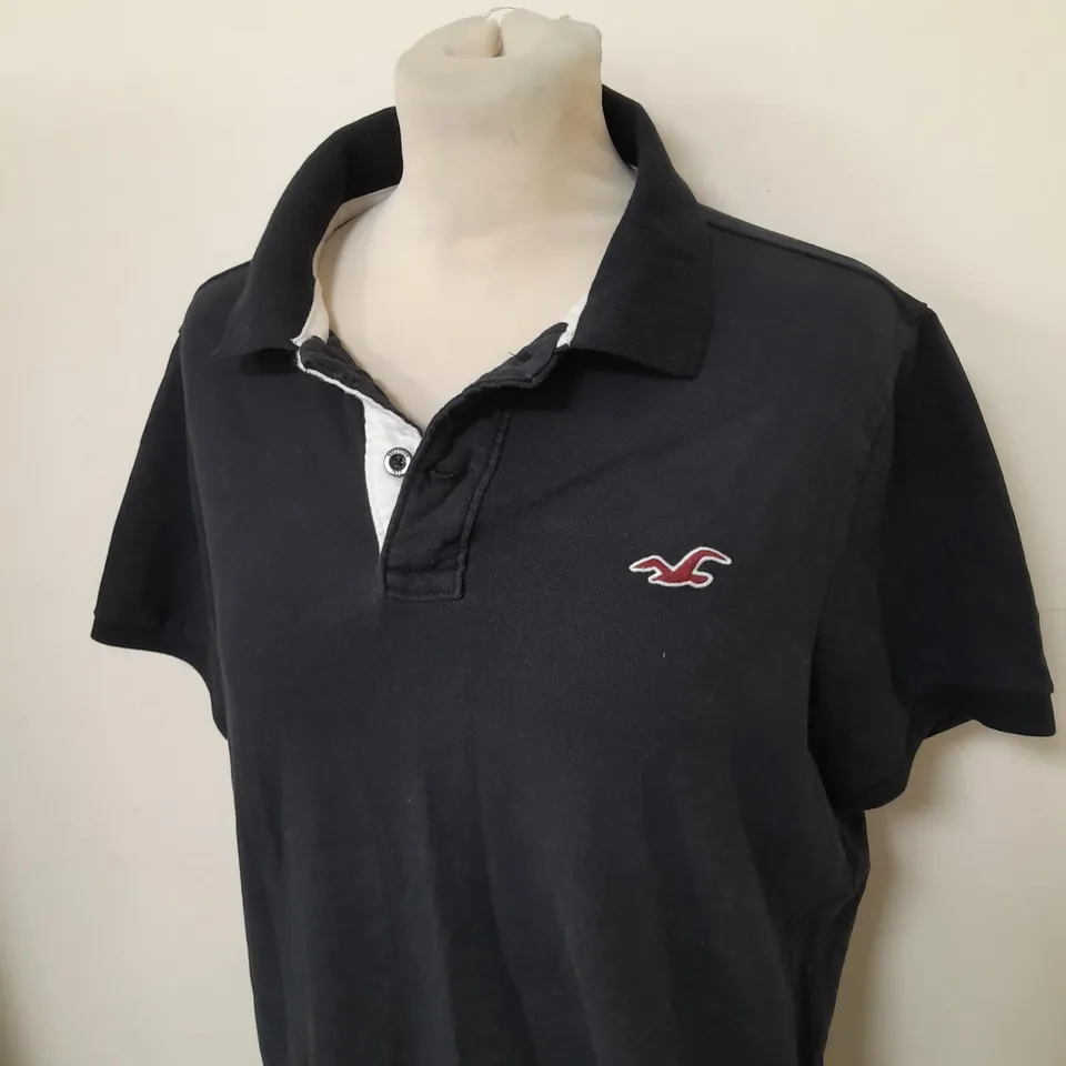 HOLLISTER POLO SHIRT SIZE L