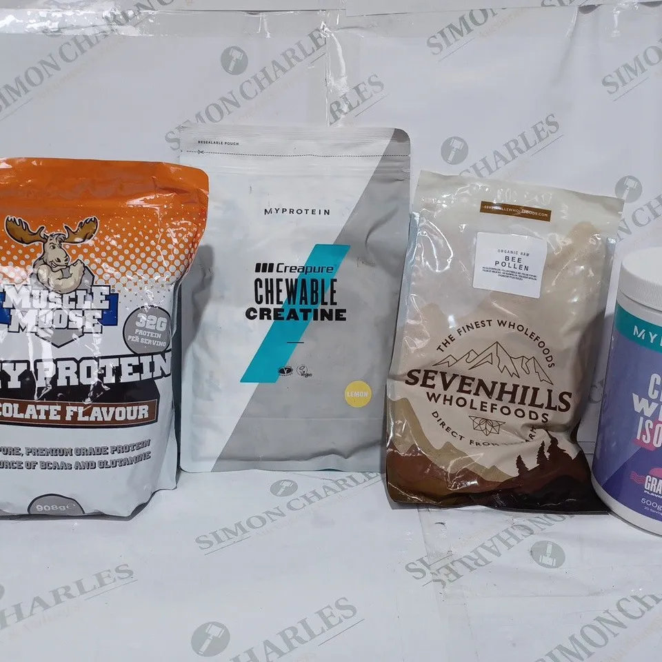 LOT TO CONTAIN 4 X ASSORTED CONSUMABLE BULKING PRODUCTS. INCLUDES WHEY PROTEIN, CHEWABLE CREATINE, ORGANIC BEE POLLEN ETC