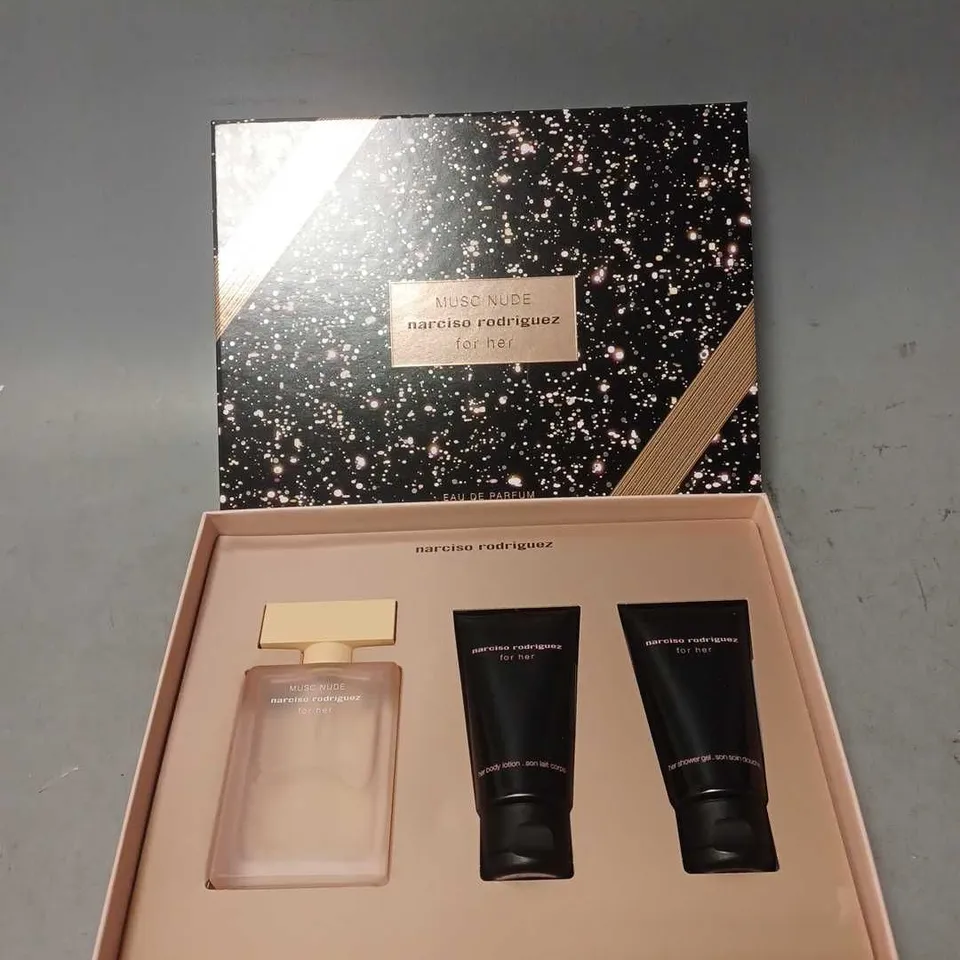 BOXED NARCISO RODRIQUEZ MUSC NUDE EAU DE PARFUM SET 