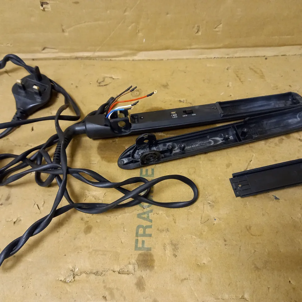 GHD HAIR STRAIGHTENERS