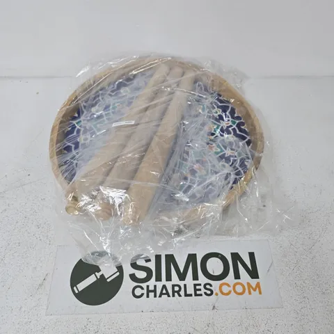 DECORATIVE TABLE WITH BLUE PATTERN