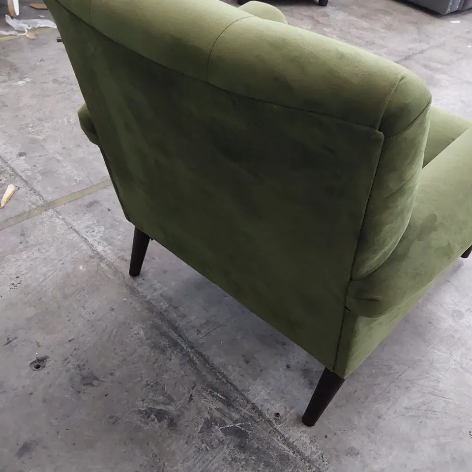 QUALITY BRITISH DESIGNER LOUNGE Co. EASY CHAIR PLUSH GREEN FABRIC 