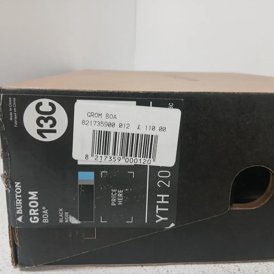 BURTON GROM BOA YOUTH SNOWBOARD BOOTS – BOXED, BLACK/BLUE, SIZE 13C
