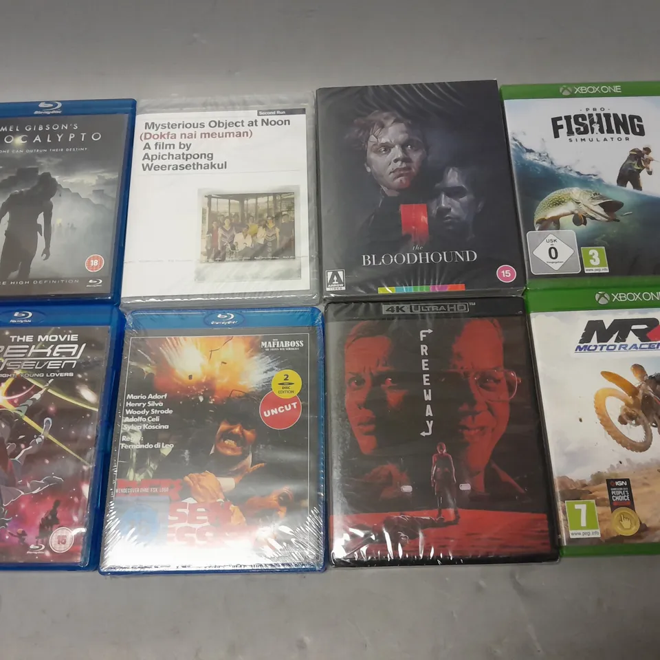 LOT OF 20 ASSORTED MEDIA ITEMS TO INCLUDE APOCALYPTO BLUE RAY, XBOX ONE MOTO RACER 4 AND FIRST BLOOD 