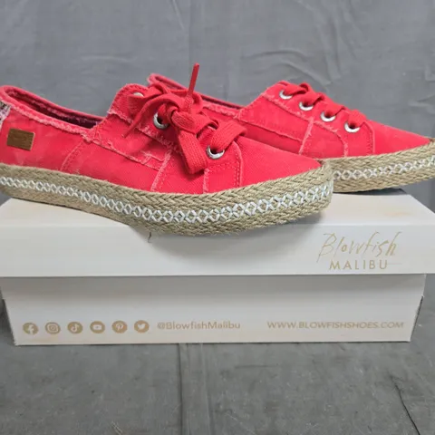BOXED PAIR OF BLOWFISH BEUNOS SHOES IN RED SIZE UK 6