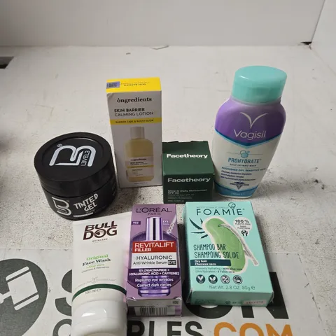 APPROXIMATELY 20 ASSORTED HEALTH & BEAUTY PRODUCTS TO INCLUDE LYNX SHOWER GEL, MOISTURISER, SHAMPOO BAR ETC 