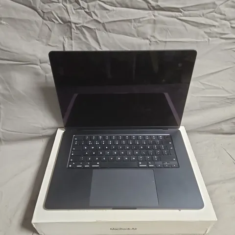 APPLE MACBOOK AIR 15-INCH M2, 8GB RAM, 512GB SSD – NAVY, BOXED