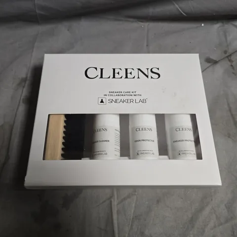 CLEENS SNEAKER CARE KIT