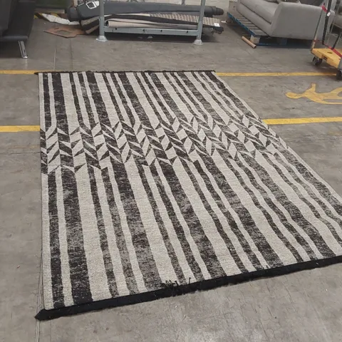 QUALITY DESIGNER ITALIAN MADE TOMASELLA WAVE AREA RUG - 200 x 300cm