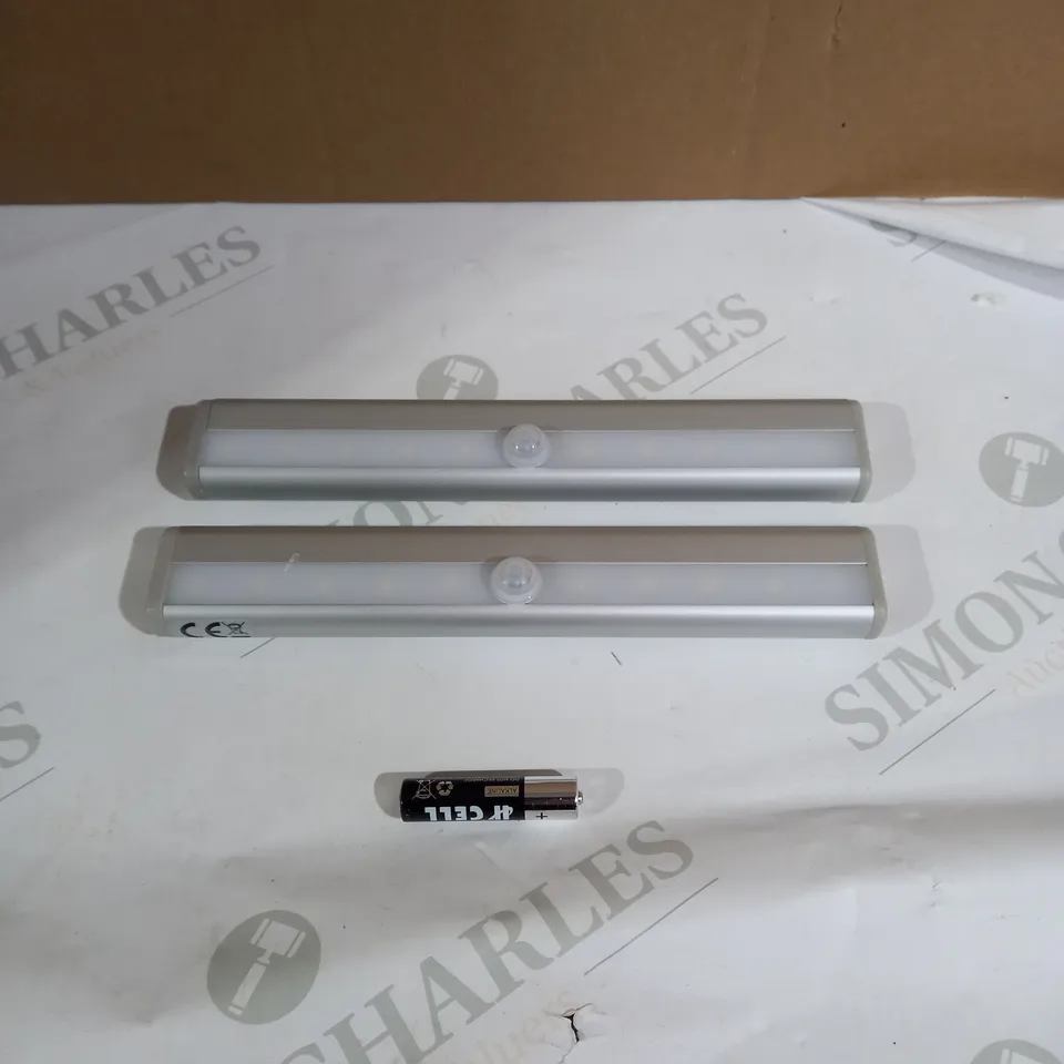 PAIR OF ADHESIVE LIGHT BARS