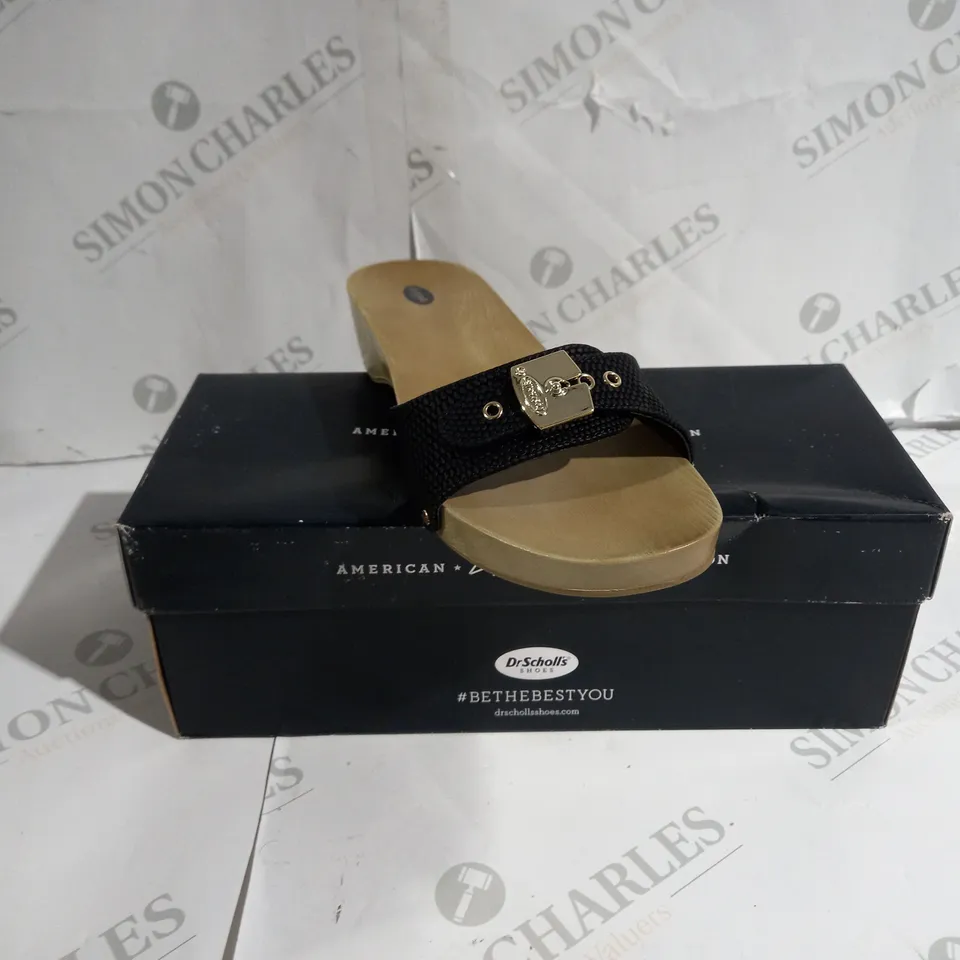 BOXED PAIR OF DR SCHOLL'S SANDALS UK SIZE 4.5 