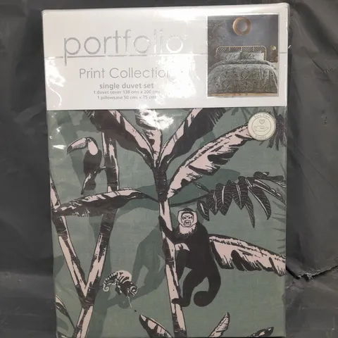 SEALED PORTFOLIO HOME PRINT COLLECTION MONKEY BUSINESS SINGLE DUVET SET - GREEN