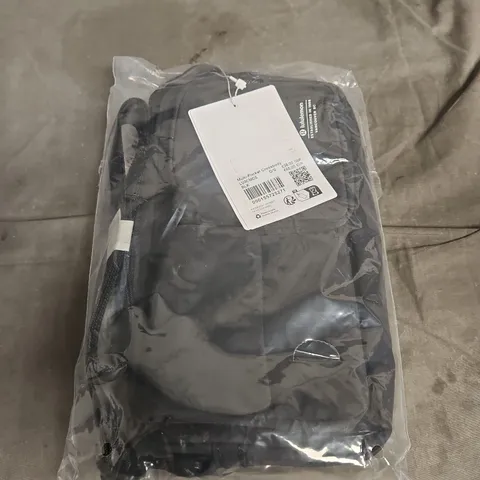 LULULEMON MULTI-POCKET CROSSBODY BAG – BLACK (LU9CMCS)