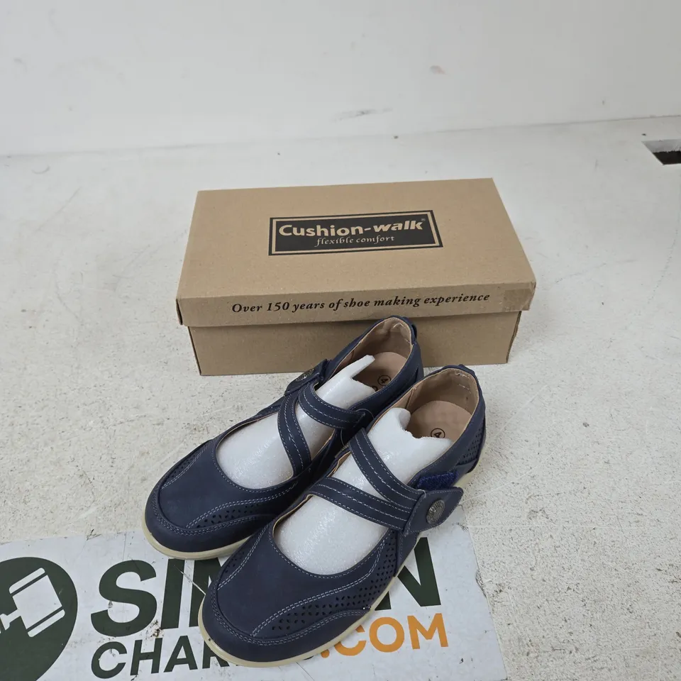 CUSHION-WALK NAVY ' SHOES – MARY JANE STYLE, UK 4