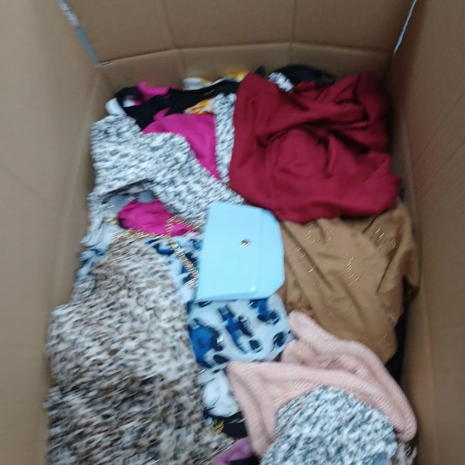 BOX OF ASSORTED WOMENS ITEMS TO INCLUDE TOPS, JOGGERS, HOODIES ETC 