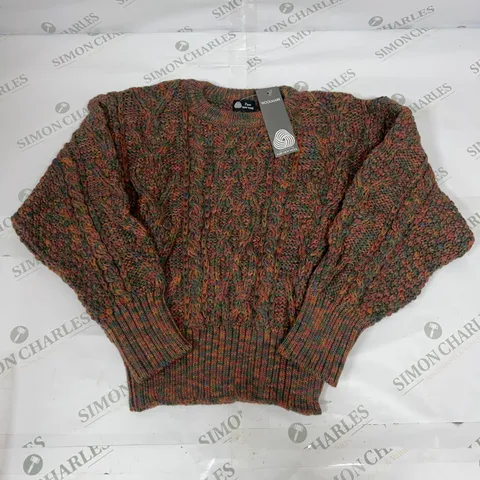 14 AS NEW BAGGED PURE WOOL ROUND NECK CABLE KNIT SWEATSHIRTS IN MULTICOLOUR IN VARIOUS SIZES 
