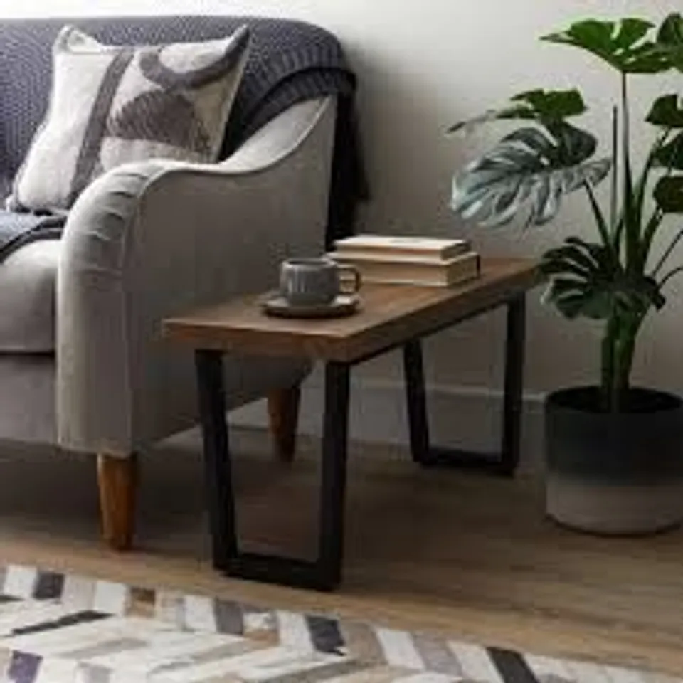 BOXED FREDDIE SIDE TABLE