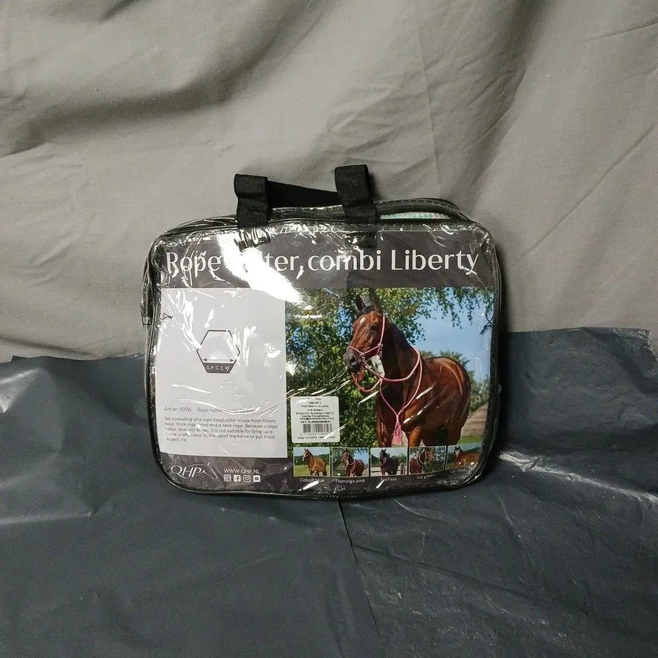 QHP ROPE HALTER COMBI LIBERTY – HORSE TACK IN CARRY CASE