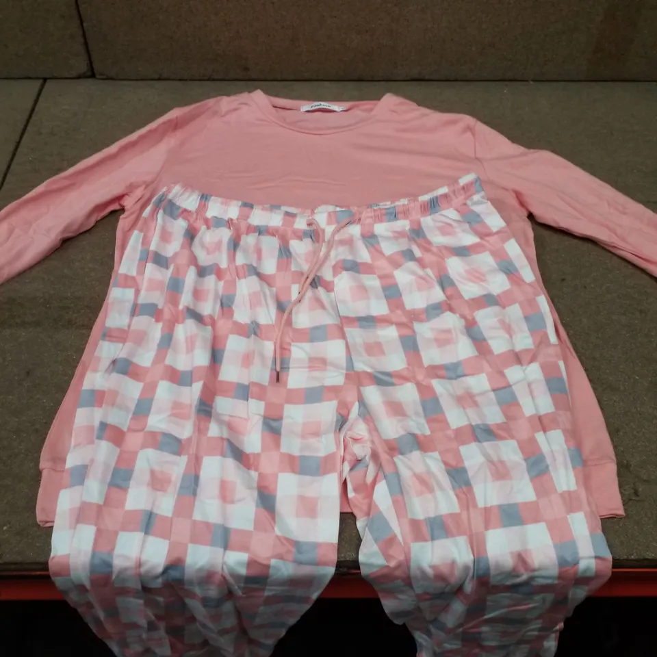 BOX CONTAINING APPROXIMATELY 21 ASENIZA MENS PYJAMA SHORTS SETS & 9 WOMENS PYJAMA SETS