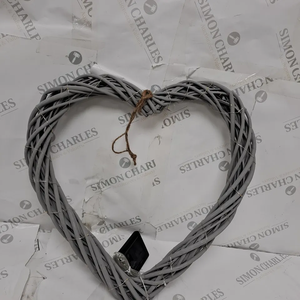 GREY WILLOW SOLAR LIT HEART RRP £19.99