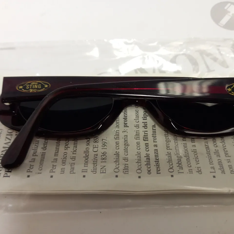 APPROXIMATELY 9 DIERRE STING SUNGLASSES - BOXED