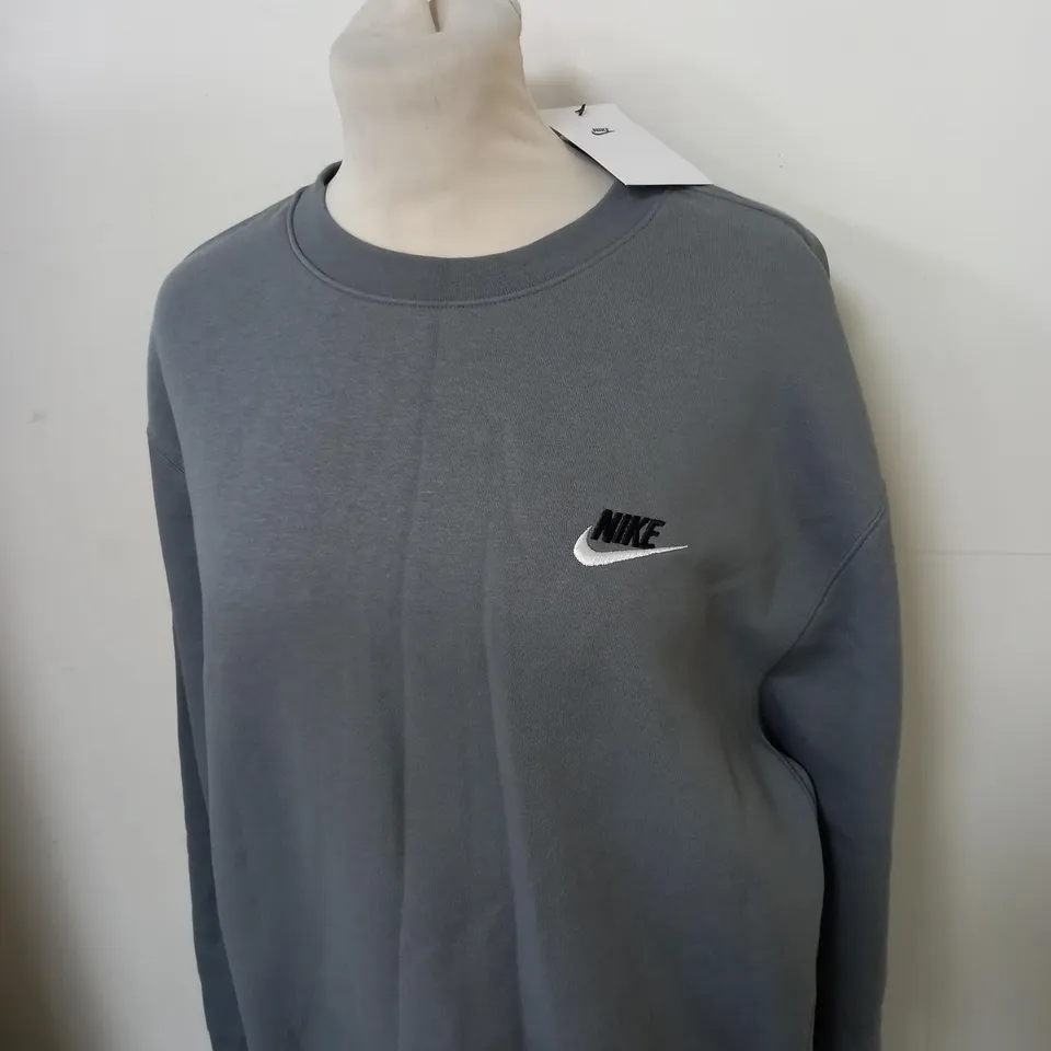 NIKE LOGO TECH SWEATSHIRT SIZE M