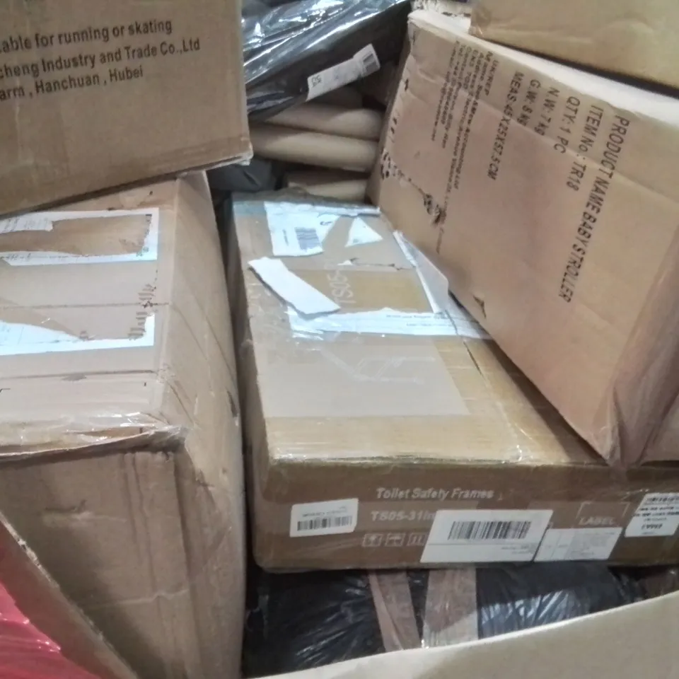 PALLET CONTAINING VARIOUS ASSORTED BOXED HOUSEHOLD ITEMS TO INCLUDE: KIDS SHOWER STAND, PUSHCHAIR, HIGH CHAIR, TOILET SAFETY FRAME AND LOTS MORE UNMARKED BOXED ITEMS 
