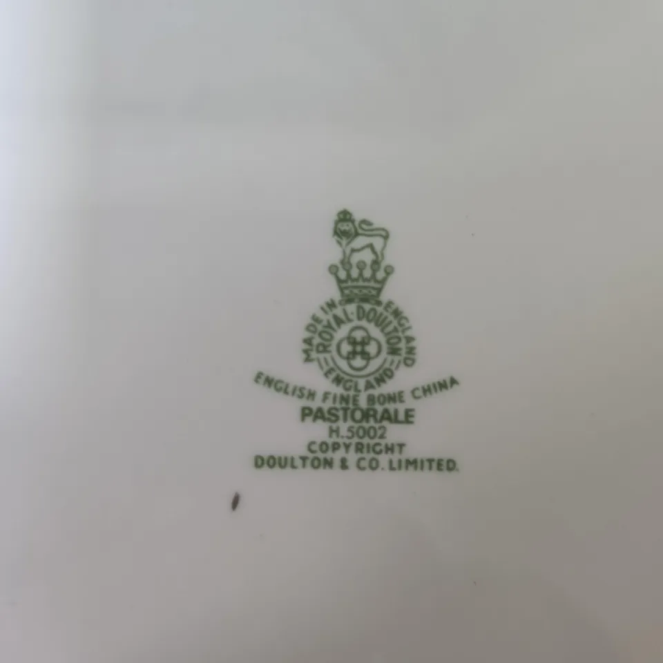 ROYAL DOULTON PASTORALE DINNER PLATE 