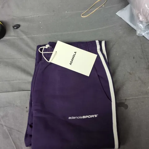 ADANOLASPORT 90S SPORT STRAIGHT LEG SWEATPANTS – DARK PLUM, TALL, M