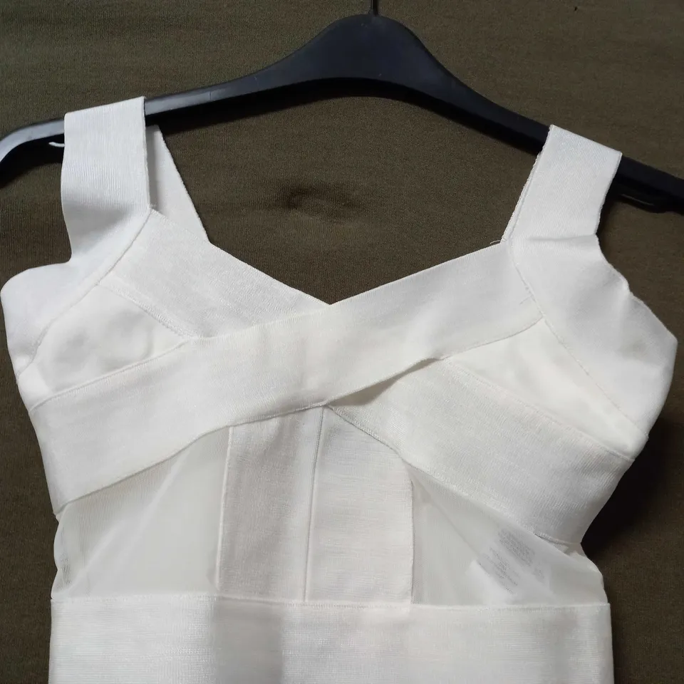 FRRENCH CONNECTION TELLA WRAPPED JERSEY CROP TOP IN WHITE - MEDIUM