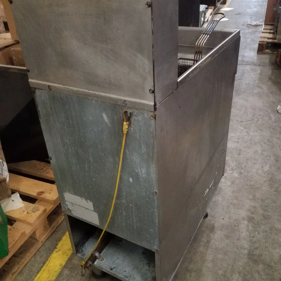 IMPERIAL TWIN TANK FRYER