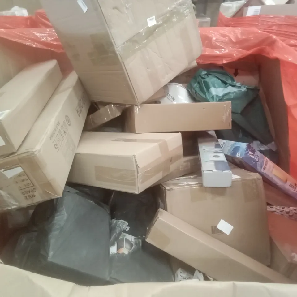 PALLET OF ASSORTED ITEMS INCLUDING KIDS SCOOTER, SAFE DART BOARD, CAR COVER, BOW AND ARROW SET, TIOBRA UNDERBED ORGANISER, SONTIY RAIN SHOWER SYSTEM 