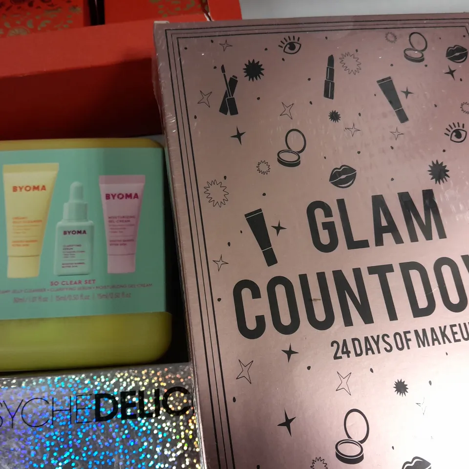 LOT OF 8 ASSORTED HEALTH AND BEAUTY ITEMS TO INCLUDE Q-KI ADVENT CALENDER, TED BAKER DUO AND BYOMA CLEAR SET