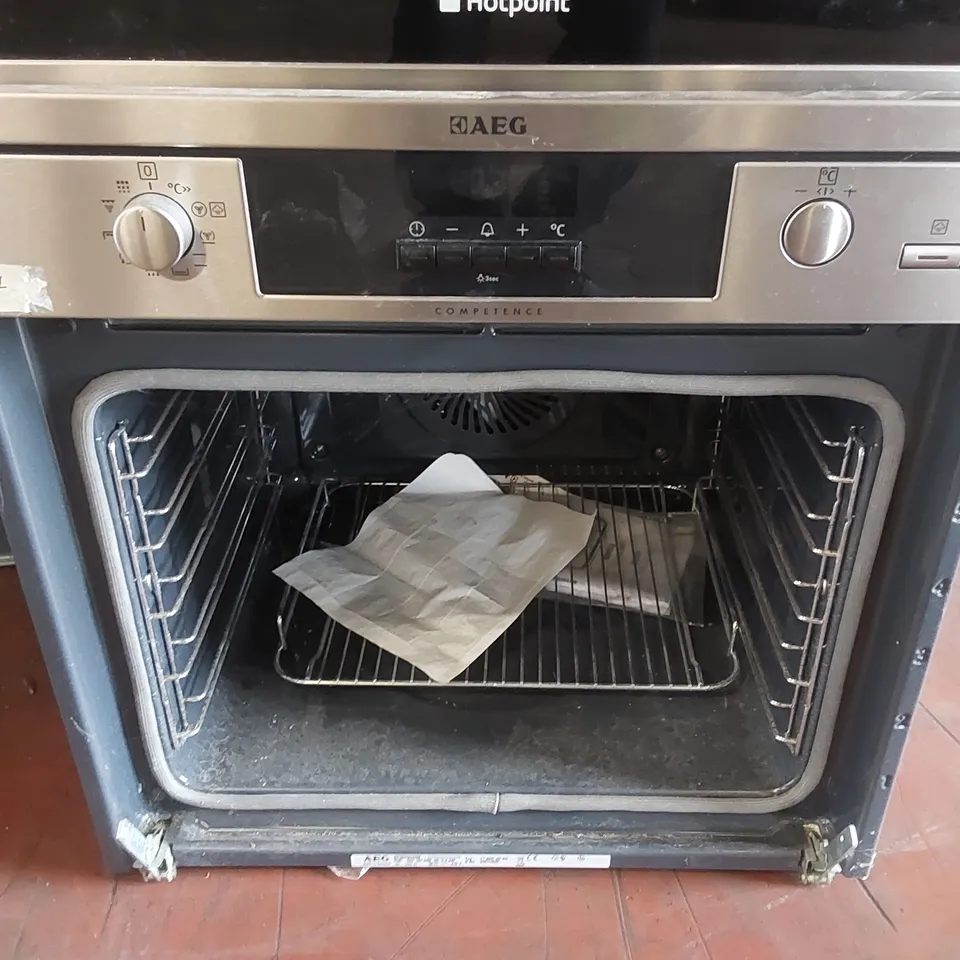 AEG BUILT-IN ELECTRIC OVEN, STAINLESS STEEL 
