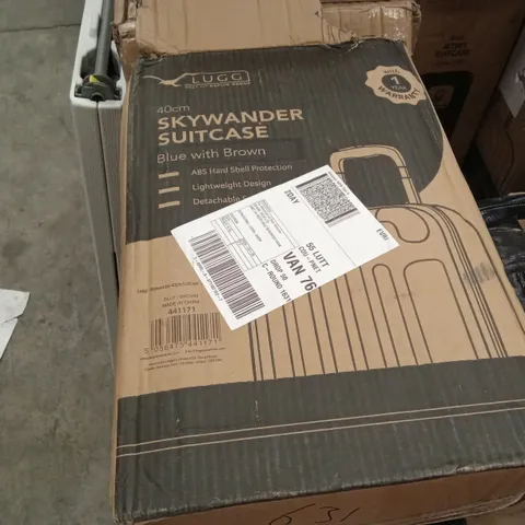 BOXED LUGG - 40CM SKYWANDER SUITCASE BLUE & BROWN