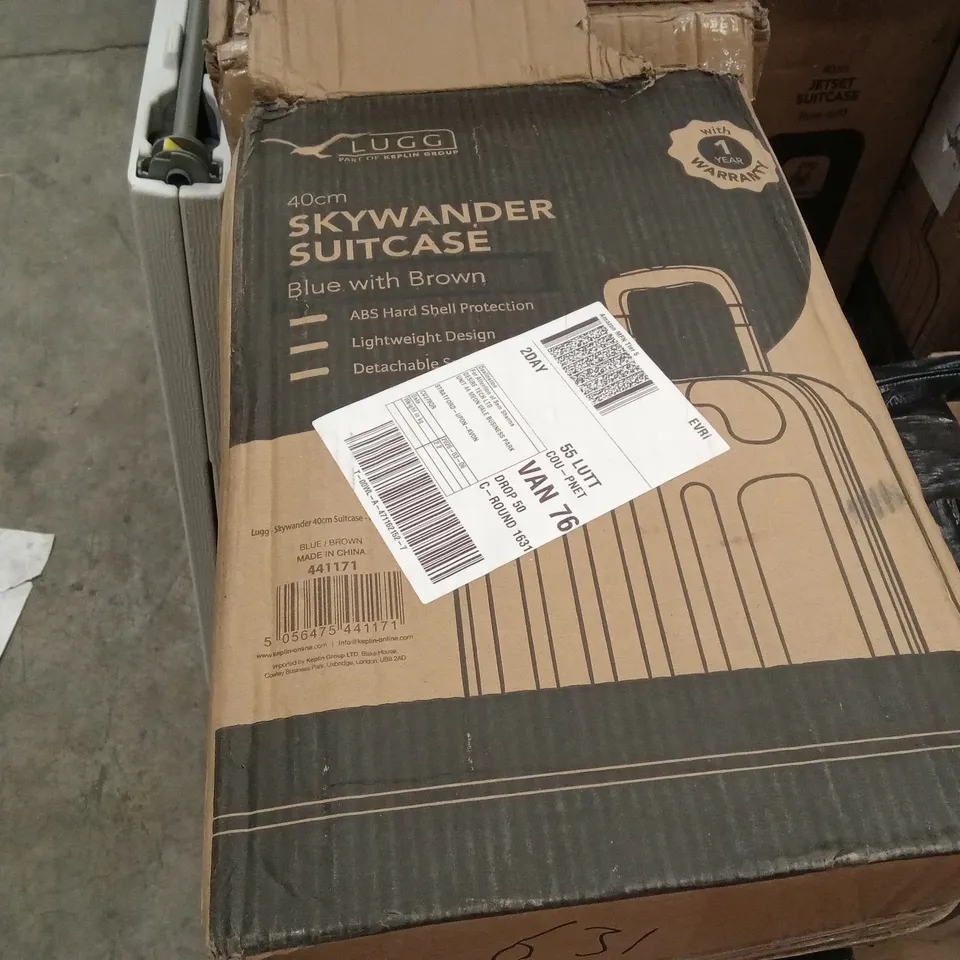 BOXED LUGG - 40CM SKYWANDER SUITCASE BLUE & BROWN