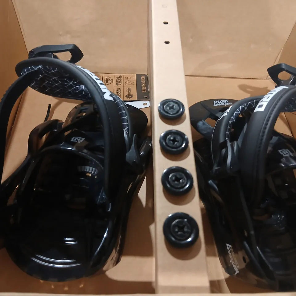 MICRO CHARGER KIDS SNOWBOARD BINDINGS – BLACK, BOXED