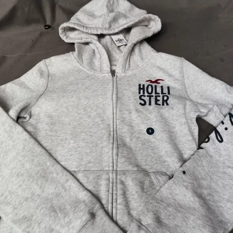 HOLLISTER GREY ZIP HOODIE – SIZE S
