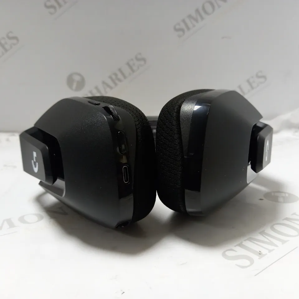 LOGITECH G733 LIGHTSPEED WIRELESS GAMING HEADSET