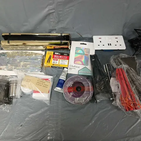APPROXIMATELY 10 ASSORTED HOUSEHOLD ITEMS TO INCLUDE - LABEL, BIRTHDAY BANNER, AND GRINDING DISC ETC.