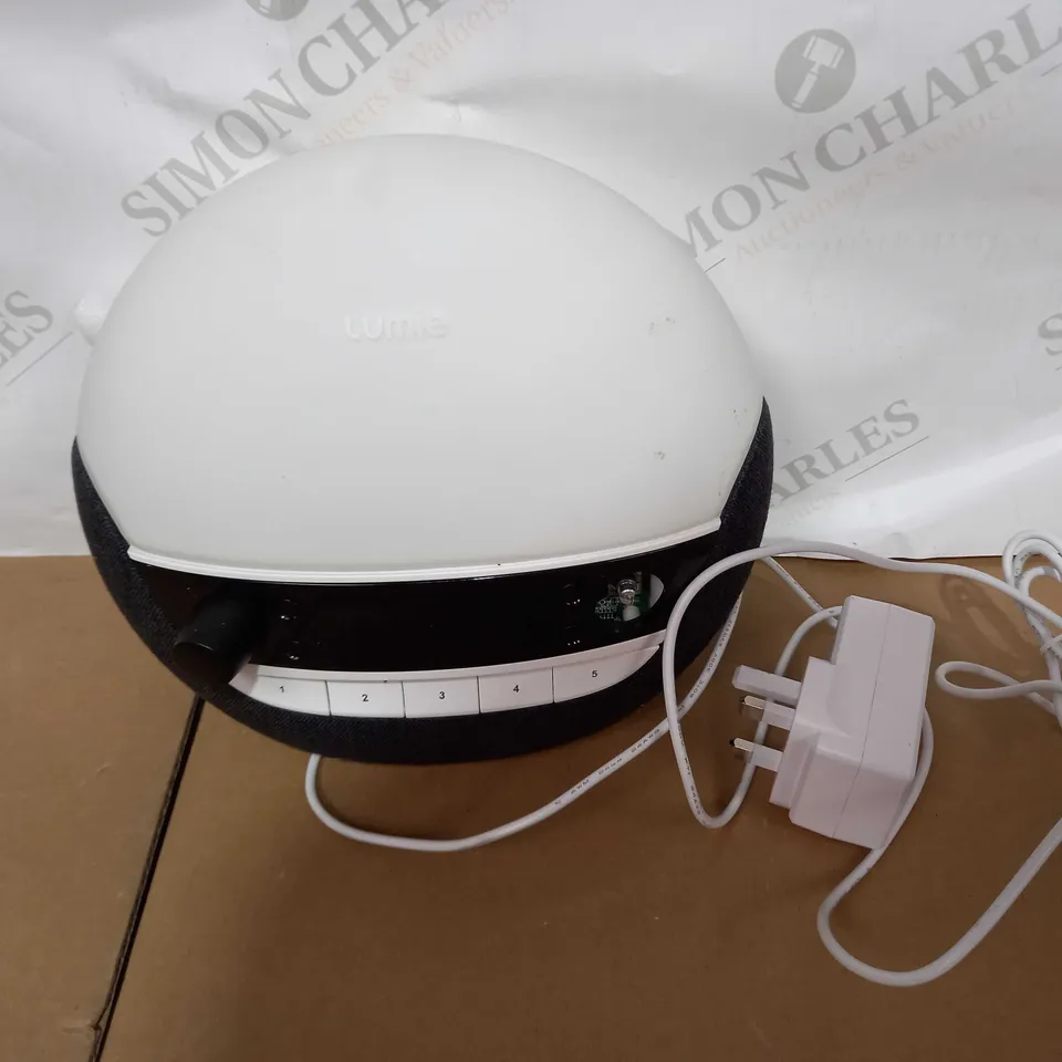 LUMIE BODYCLOCK LUXE 750DAB