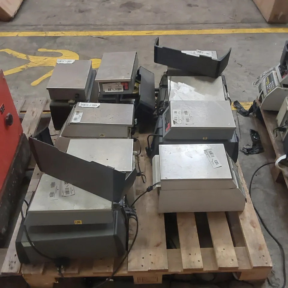 PALLET CONTAINING ASSORTED COMMERCIAL SCALES/RECEIPT MACHINES