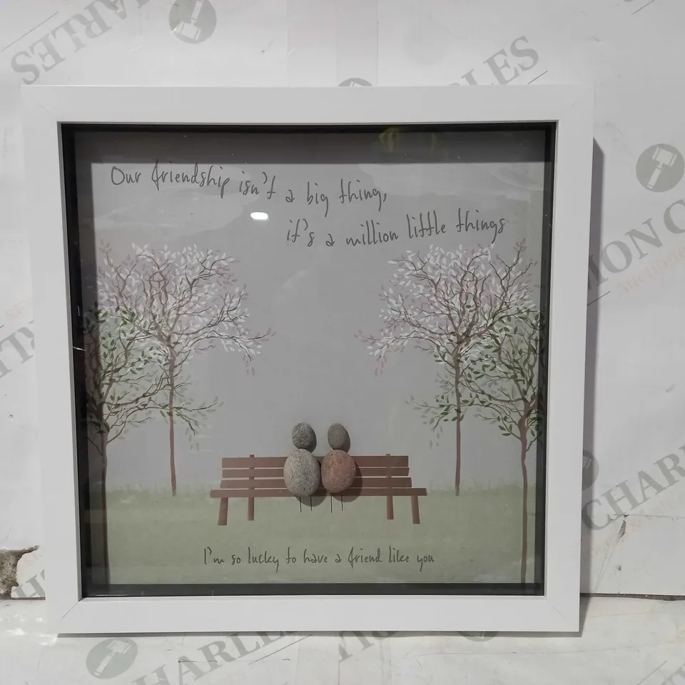 LA DE DA LIVING DECORATIVE PEBBLE ART