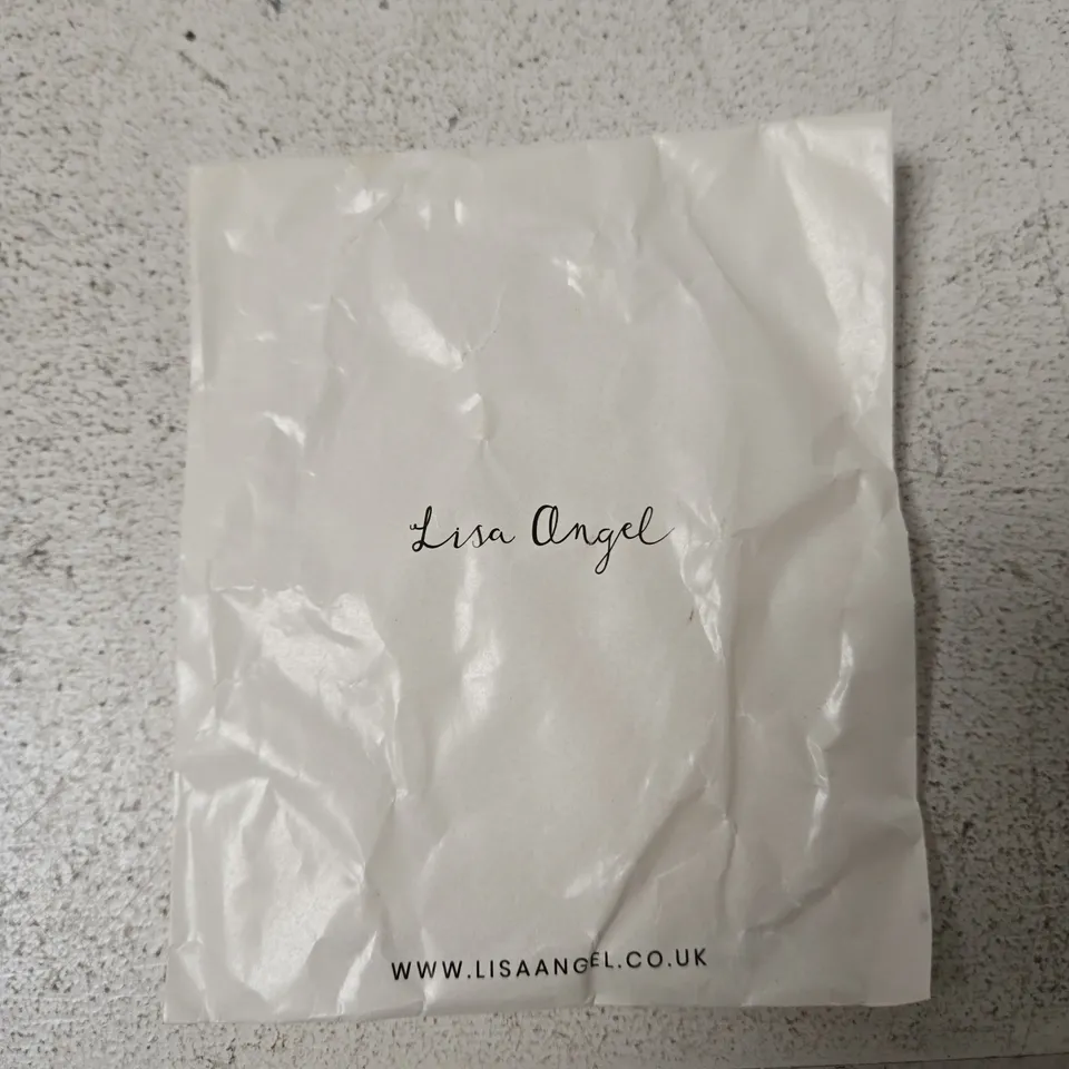 LISA ANGEL LARGE CHERRY HAIR CLIPS – SET OF 3