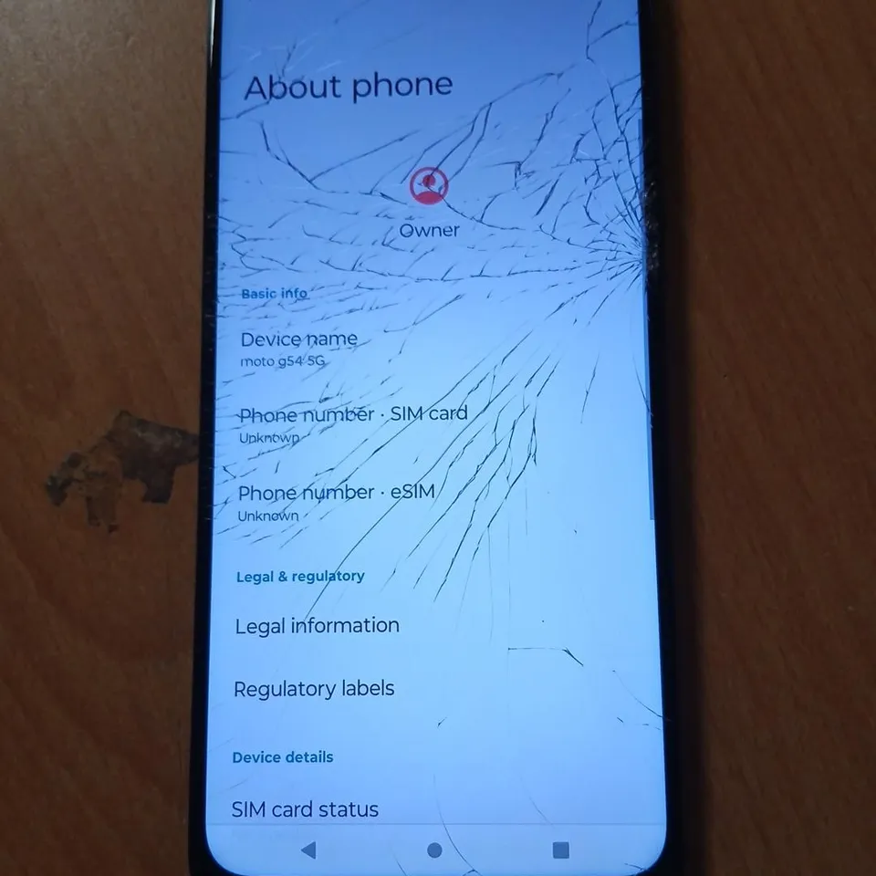 MOTOROLA MOTO G54 5G SMARTPHONE – BLACK (CRACKED FRONT SCREEN)