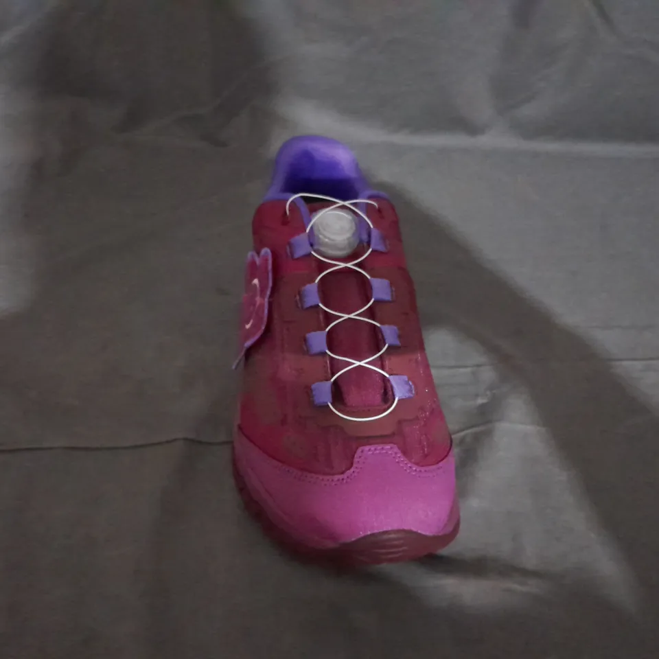 PAIR OF KOI TRAINERS SIZE 6 