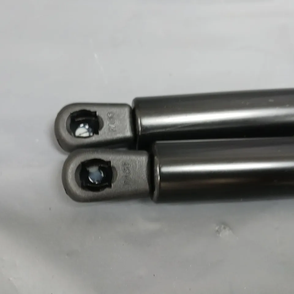 AFTERMARKET BONNET/BOOT STRUTS