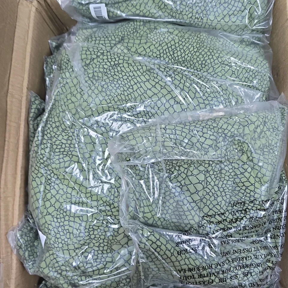 APPROXIMATELY 40 RIRI MAXI DRESSES IN GREEN - XS