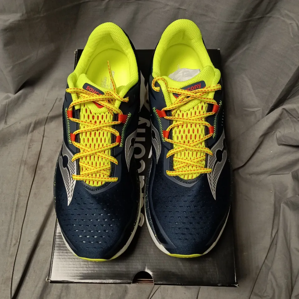 SAUCONY ENDORPHIN SPEED 4 RUNNING SHOES – NAVY/NEON YELLOW, UK 10.5 (US 11.5) – BOXED