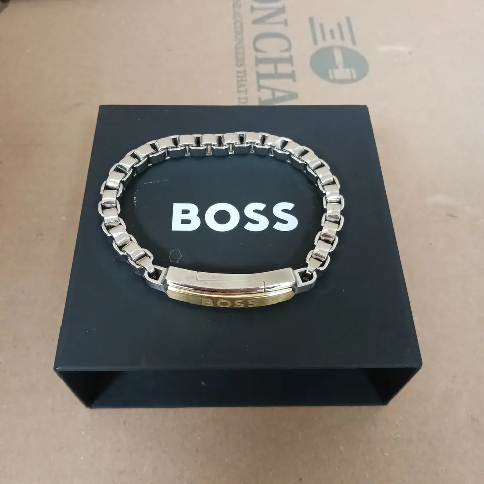 BOSS GENTS DEVON BOX CHAIN STAINLESS STEEL BRACELET